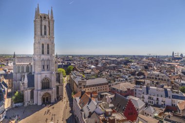 Gent 'in çan kulesinden şehrin panoraması. 