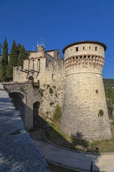 Medieval castle with battlements — Stock Photo, Image