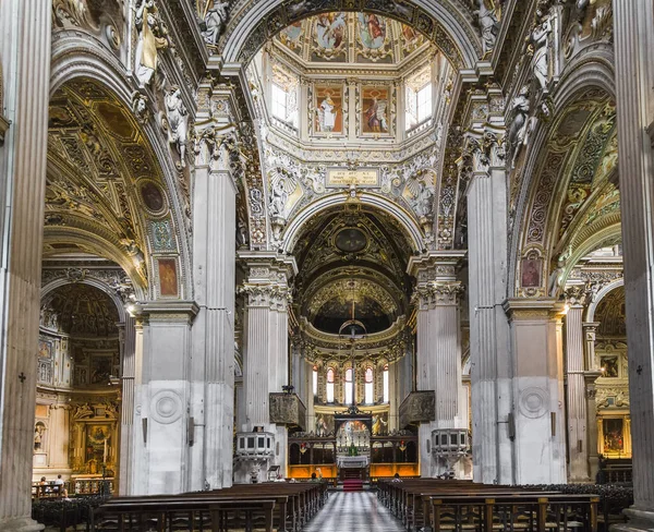 Innenraum der Kathedrale Santa Maria Maggiore — Stockfoto