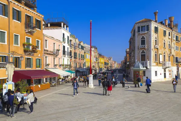 Venecia Italia Noviembre 2014 Venice Street Acogedor Día Soleado Gran —  Fotos de Stock