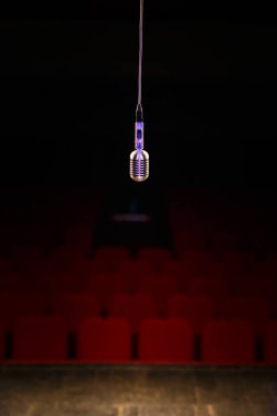 Sahne ışıkları mikrofon