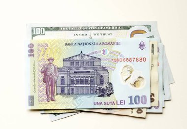Romen para 100 lei 100 dolarlık yukarıda