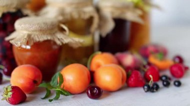 masada meyve ile konserve gıda video, kavanoz ile cam kavanoz