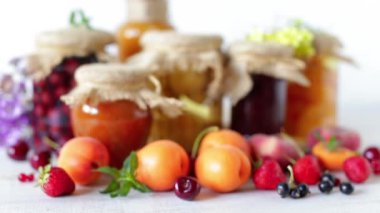 masada meyve ile konserve gıda video, kavanoz ile cam kavanoz