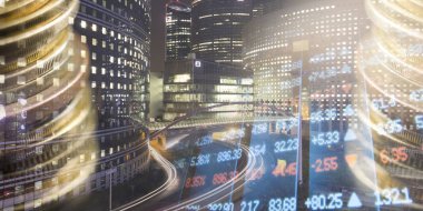 Finans, bankacılık kavramı. Euro sikke, bize Doları banknot yakın çekim. Tonda, seçici odak, çift pozlama ile finansal sistemin soyut resim