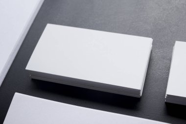 Renkli arka planda kartvizitler. Düz Yat. metin için boşluk kopyala