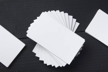 Renkli arka planda kartvizitler. Düz Yat. metin için boşluk kopyala