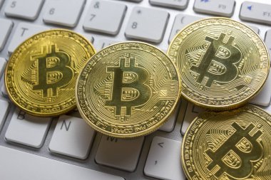 Bitcoin altın para. Kripto para birimi konsepti. Sanal para birimi arkaplanı.