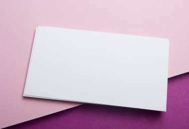 Renkli arka planda kartvizitler. Düz Yat. metin için boşluk kopyala