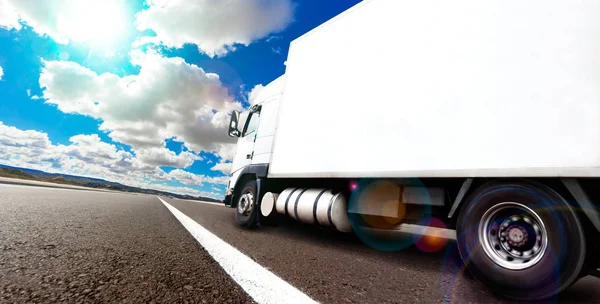 International delivering goods trailer — Stock Photo, Image