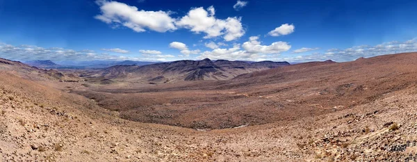 Мальовничий марокко пустельний пейзаж — стокове фото