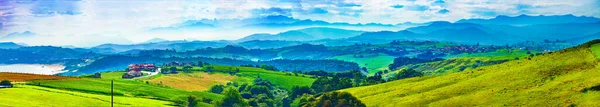 Zonas Rurales Cantabria España Paisaje Panorámico Verdes Prados Montañas Espectacular — Foto de Stock