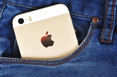 Chlumcany, Çek Cumhuriyeti, 10 Mart 2015: Apple iphone 5'ler