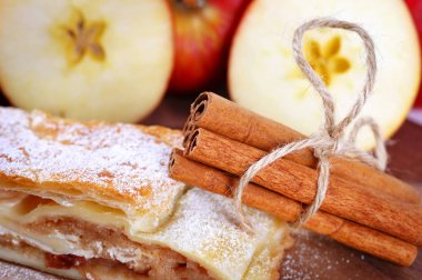 Hizmet elma Strudel