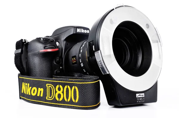 Chlumcany, plzen, 5. Mai 2015: Nikon d800 mit Sigma-Linse — Stockfoto