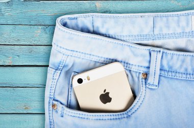 Chlumcany, Çek Cumhuriyeti, 10 Mart 2015: Apple iphone 5'ler