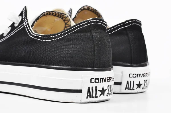 CHLUMCANY, REPÚBLICA CHECA, Março 27, 2015: Converse shoes — Fotografia de Stock