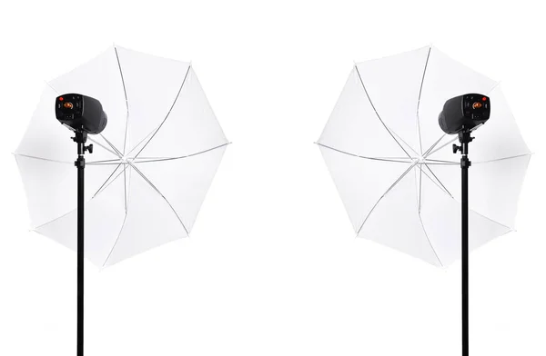 Dwa światła studio z parasolem — Zdjęcie stockowe