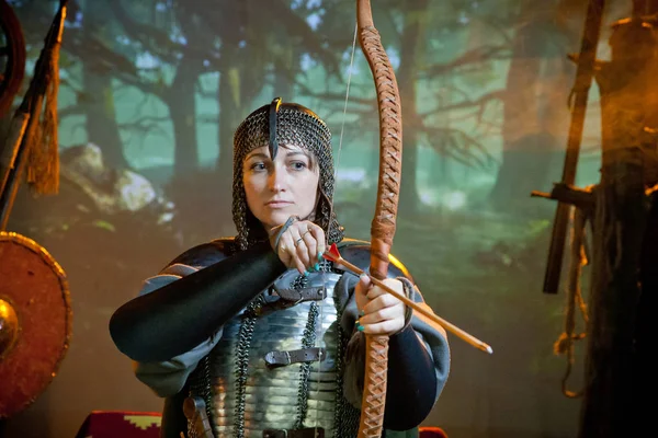 Kadın savaşçı kostüm