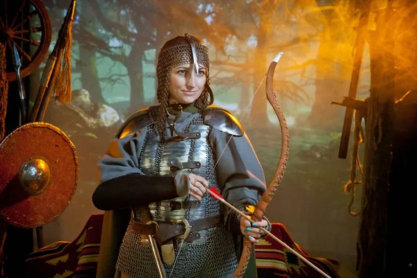 Kadın savaşçı kostüm