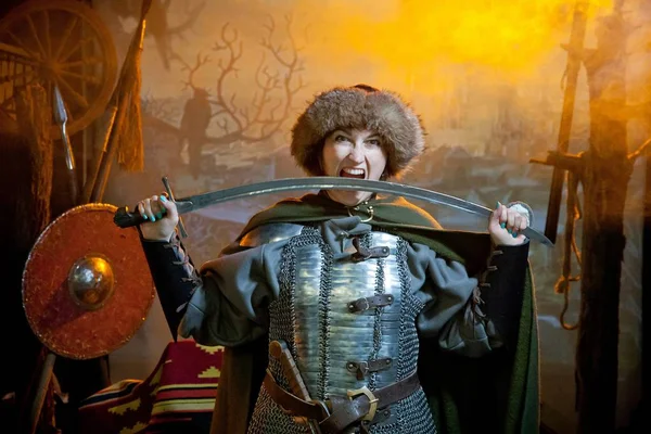 kadın savaşçı zırh