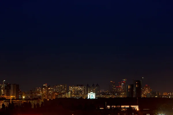 夜城的灯光 — 图库照片
