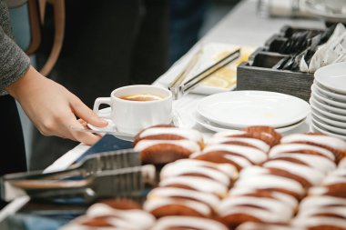 Çay ve kek ziyafette