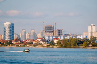 Kiev 'de birçok ev, özel sektör ve yüksek binalar