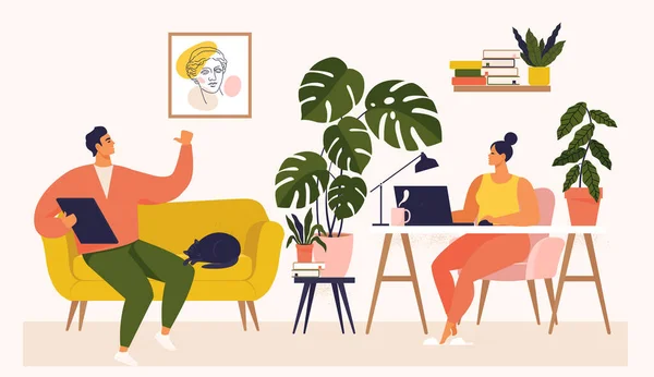 Vrouw en man werken aan het bureau en op de bank van thuis. Een paar hebben veel werk. Vrouw die met laptop aan haar bureau werkt en ui en ux test. Vector illustratie van student die thuis studeert. — Stockvector