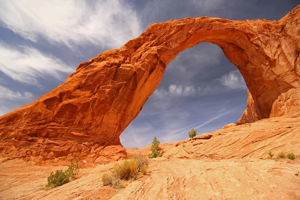 Corona Arch on in Utah on a sunny day. — Stock Photo, Image