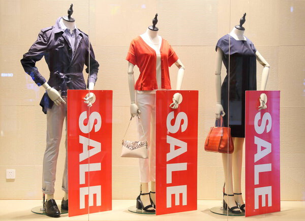 sale sign and showcase model 