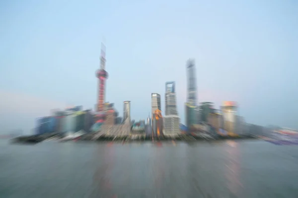 Здания Shanghai Pudong Lujiazui — стоковое фото