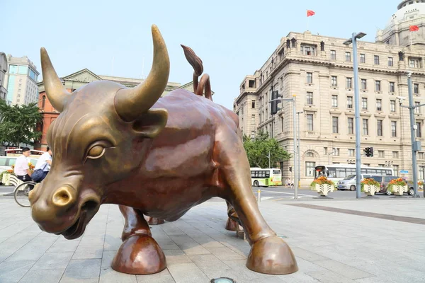 Shanghai Bund, China - July 13 2015, Financial Square — стоковое фото