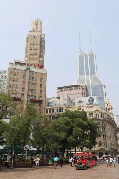 Nanjing Road Shanghai China July 2015 Nanjing Road Pedestrian Street — стоковое фото