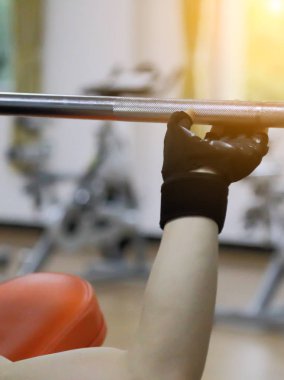 spor salonu kapalı işareti