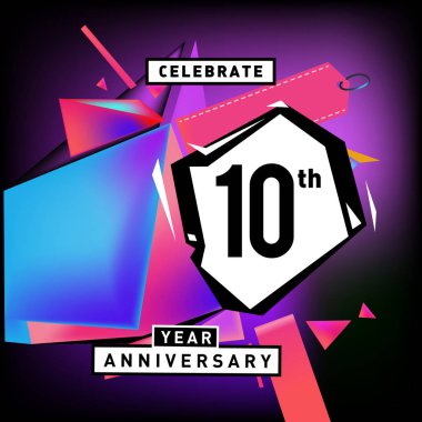 Yıldönümü Kartı renkli arka plan ile. doğum günü logosu geometrik renkli arka plan üzerinde.