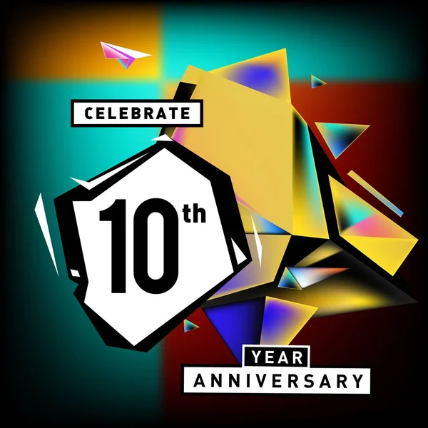 Yıldönümü Kartı renkli arka plan ile. doğum günü logosu geometrik renkli arka plan üzerinde.
