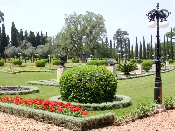 Akko Bahai Gardens centrera delen 2004 — Stockfoto