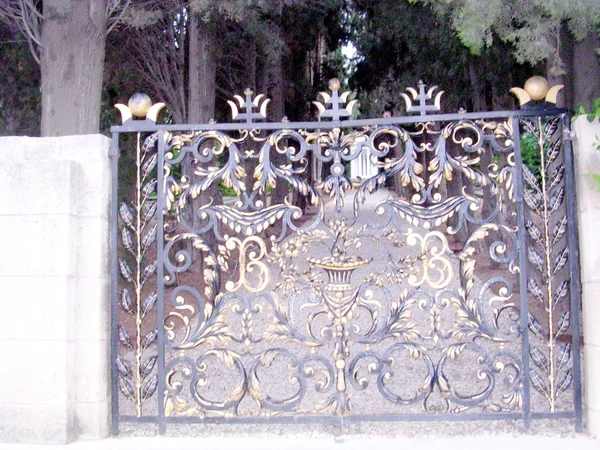 Haifa Bahai kertek rács kapu 2003 — Stock Fotó