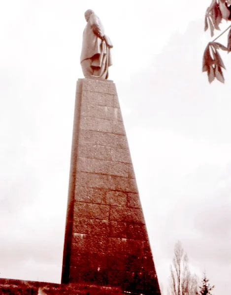 カニフ シェフチェンコ記念碑が 1964 — ストック写真