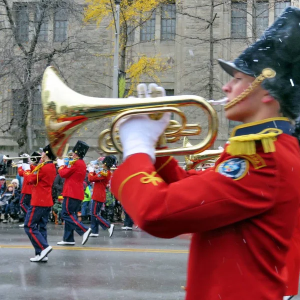 Toronto Santa Claus Parade trompetçi 2016 — Stok fotoğraf