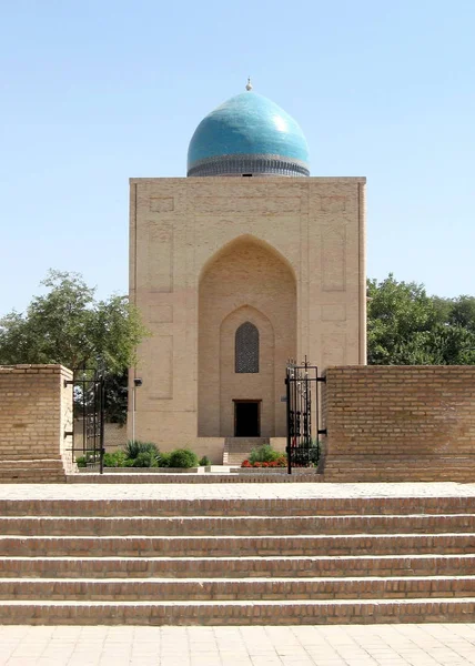 Samarkand Bibi-Khanim Mausoleum entrance September 2007 — Stock Photo, Image