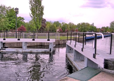 Rideau kanalı Smiths Falls Mayıs 2008