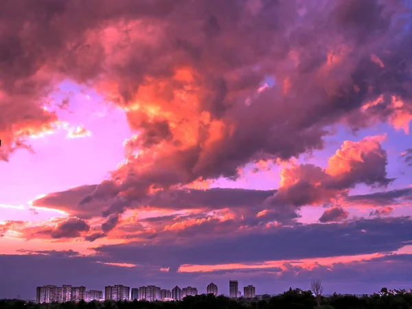 Thornhill sonnenuntergang juli 2016 — Stockfoto