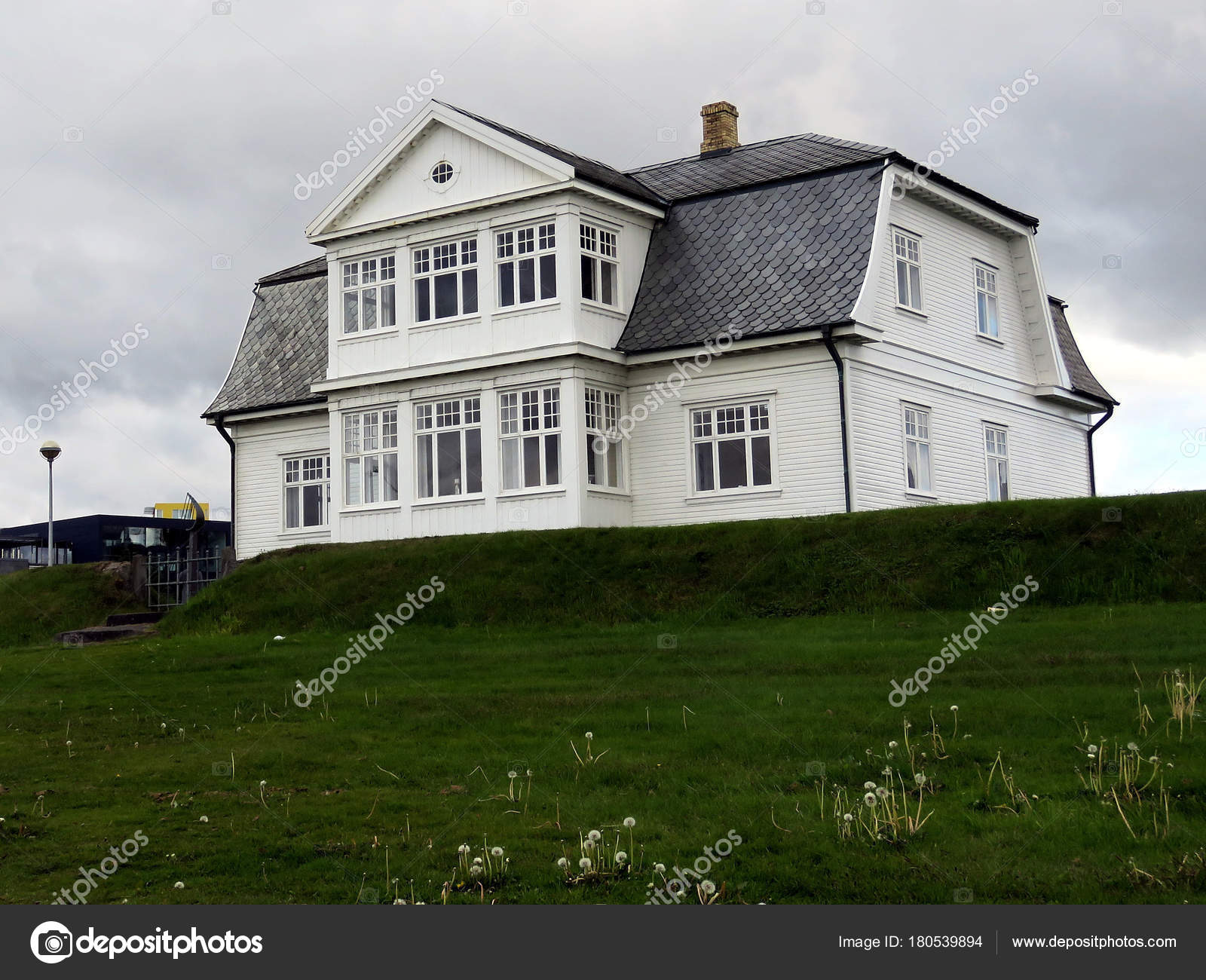 Iceland View Of Hofdi House 2017 Stock Photo C Emkaplin 180539894
