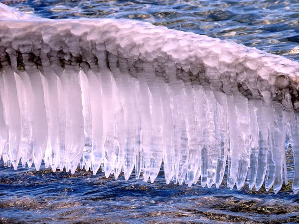 Toronto Lake beautiful icicles 2018 — Stock Photo, Image