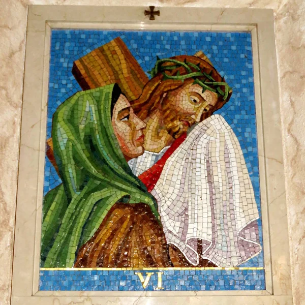 Thornhill St Paschal Baylon Church 6th Station of the Cross 2018 — стоковое фото