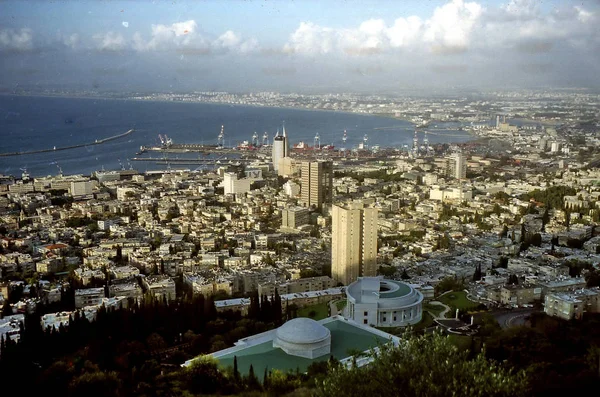 Haifa la vista de la ciudad Mayo 2002 — Foto de Stock