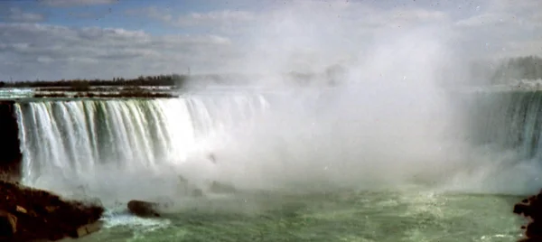 Niágara Las cataratas canadienses Marzo 2002 — Foto de Stock