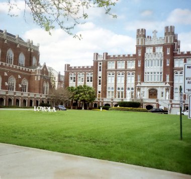New Orleans Loyola Üniversitesi Mart 2002